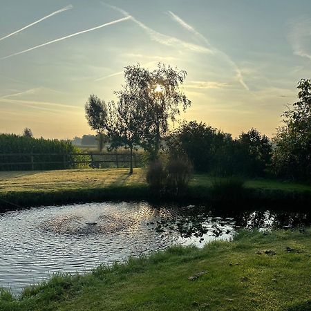 De Reynaarthoeve Assenede Buitenkant foto